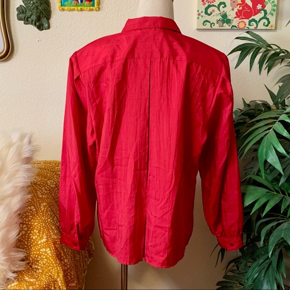 80s vintage long sleeved red blouse 🍒 - Picture 5 of 9
